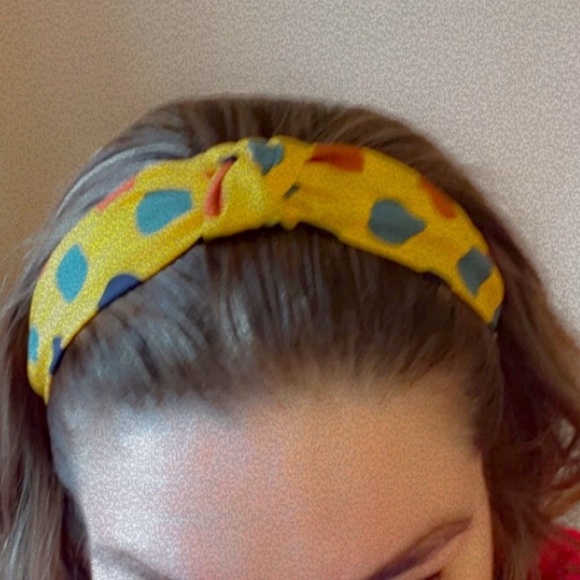 HANDMADE KNOTTED HEADBAND IN YELLOW & MULTICOLOR POLKADOTS - Picture 6 of 8